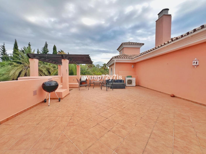 Image No.22-2 Bed Apartment for sale