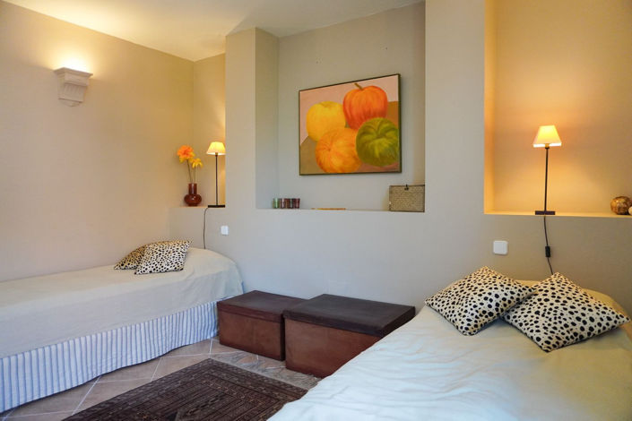 Image No.24-3 Bed Apartment for sale