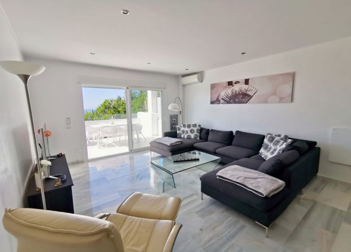 Image No.21-3 Bed Apartment for sale