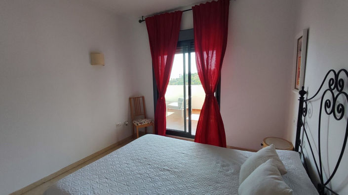 Image No.8-3 Bed Apartment for sale