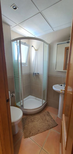 Image No.18-4 Bed Townhouse for sale