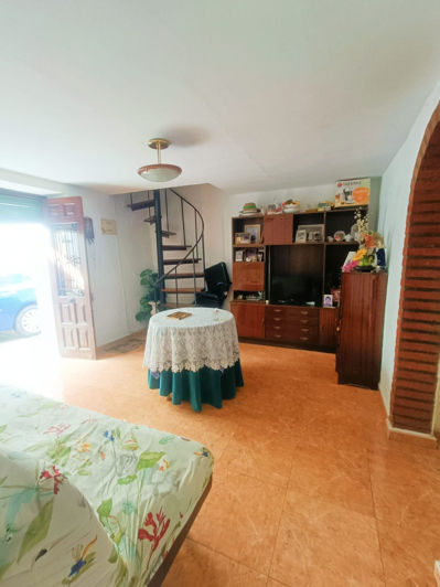 Image No.4-3 Bed Townhouse for sale