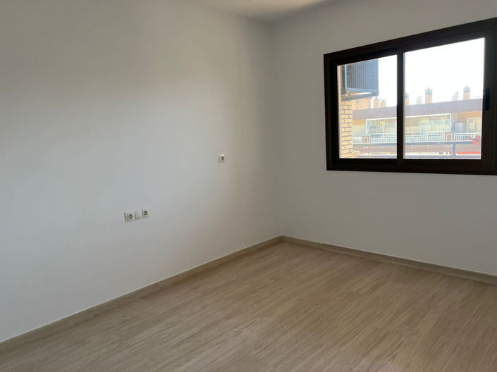 Image No.9-1 Bed Apartment for sale