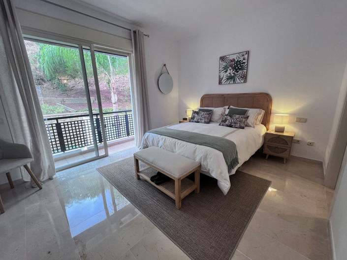 Image No.21-2 Bed Townhouse for sale