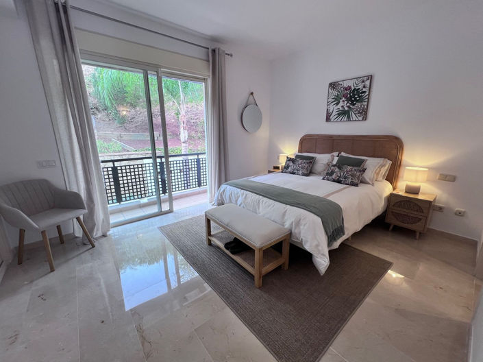 Image No.38-2 Bed Townhouse for sale