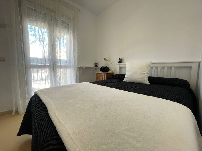 Image No.23-3 Bed Apartment for sale