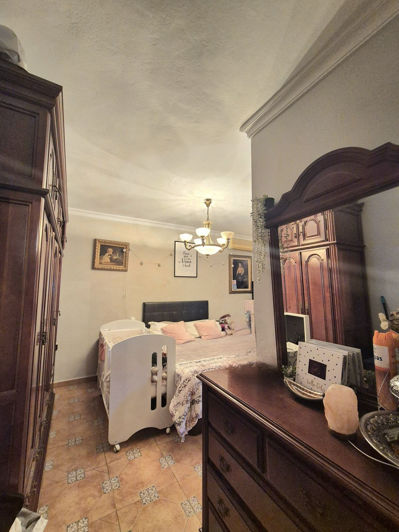 Image No.20-4 Bed Semi-Detached for sale