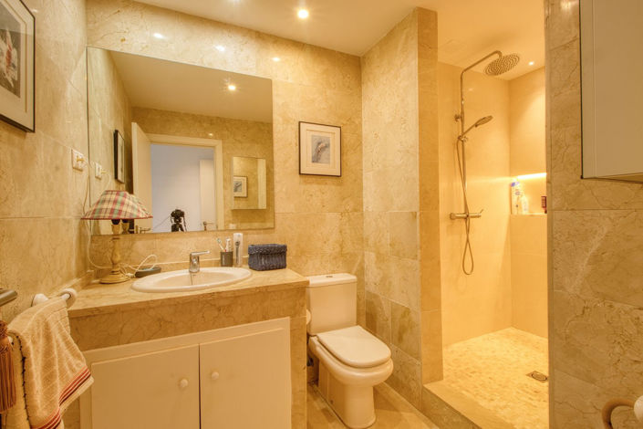 Image No.15-2 Bed Apartment for sale