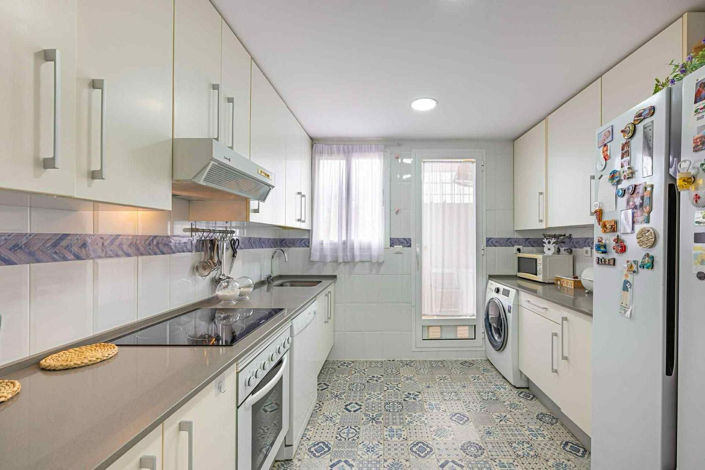 Image No.3-3 Bed Apartment for sale