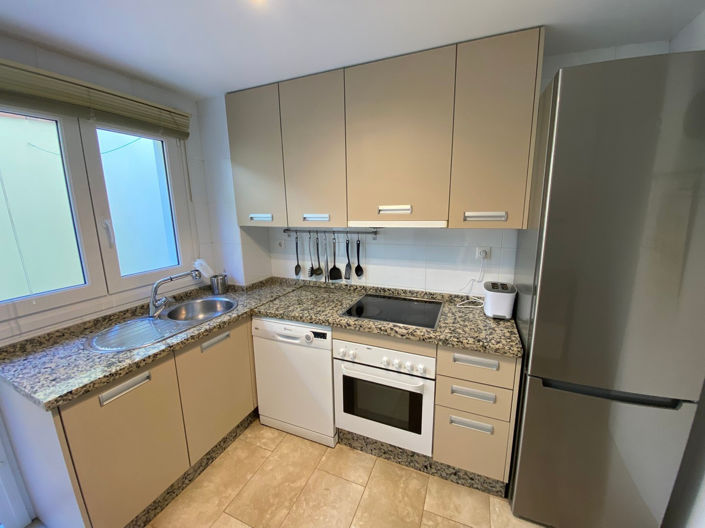 Image No.28-2 Bed Apartment for sale