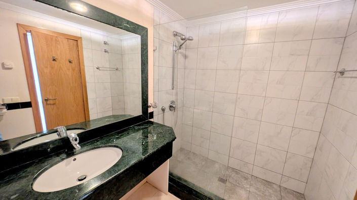 Image No.15-2 Bed Apartment for sale