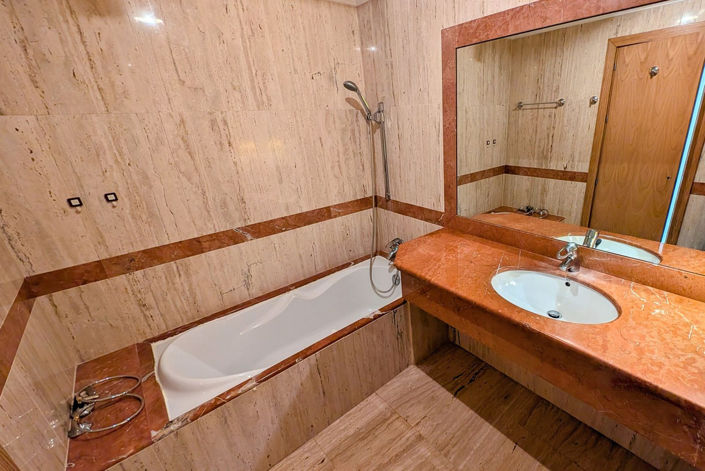 Image No.18-2 Bed Apartment for sale