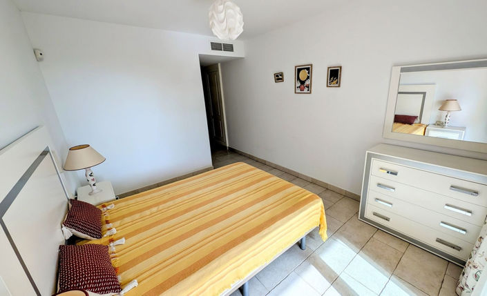Image No.20-2 Bed Apartment for sale
