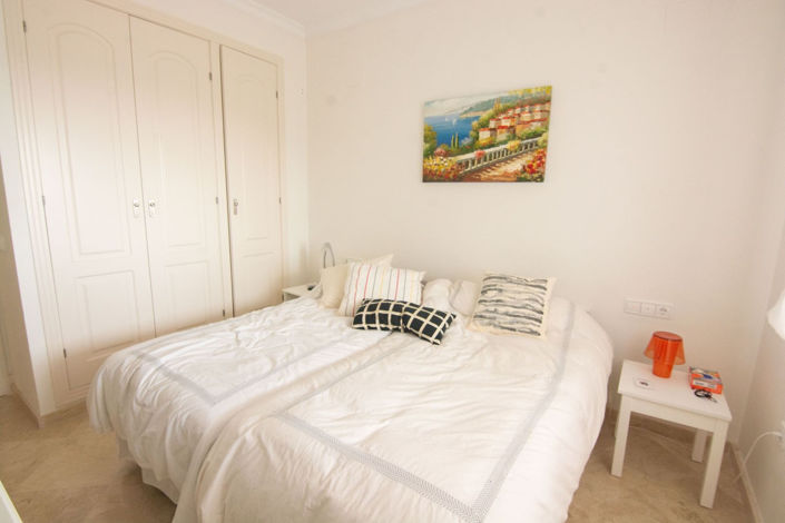 Image No.4-2 Bed Apartment for sale