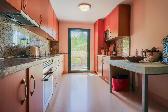 Image No.5-2 Bed Apartment for sale