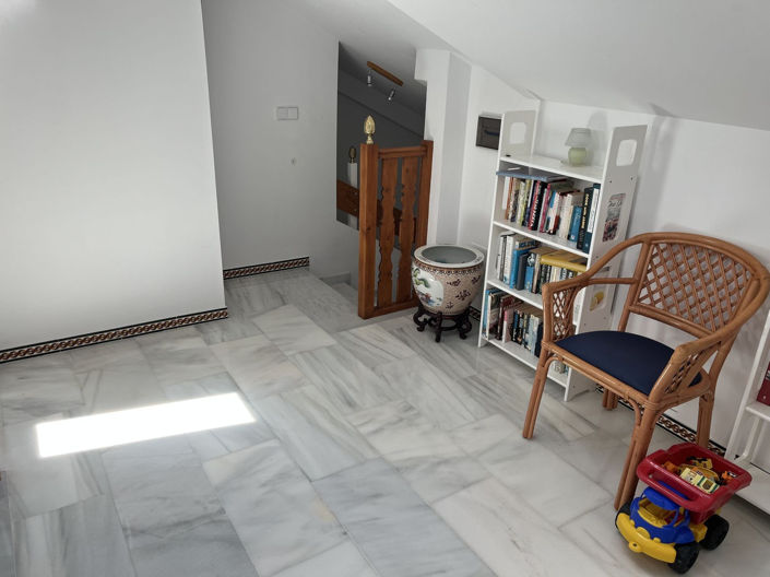 Image No.16-5 Bed Apartment for sale
