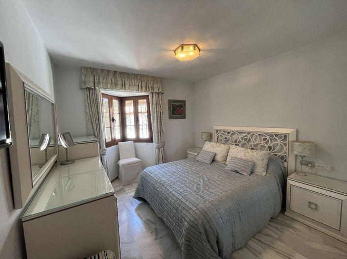 Image No.4-5 Bed Apartment for sale