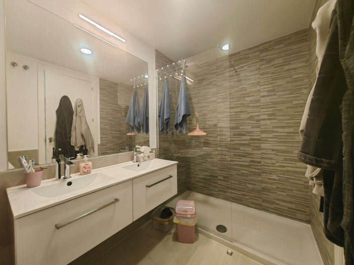 Image No.20-3 Bed Apartment for sale