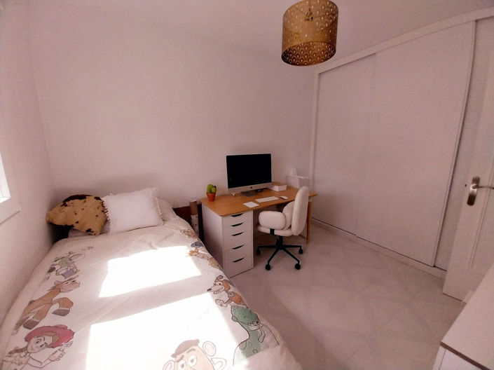 Image No.12-3 Bed Apartment for sale