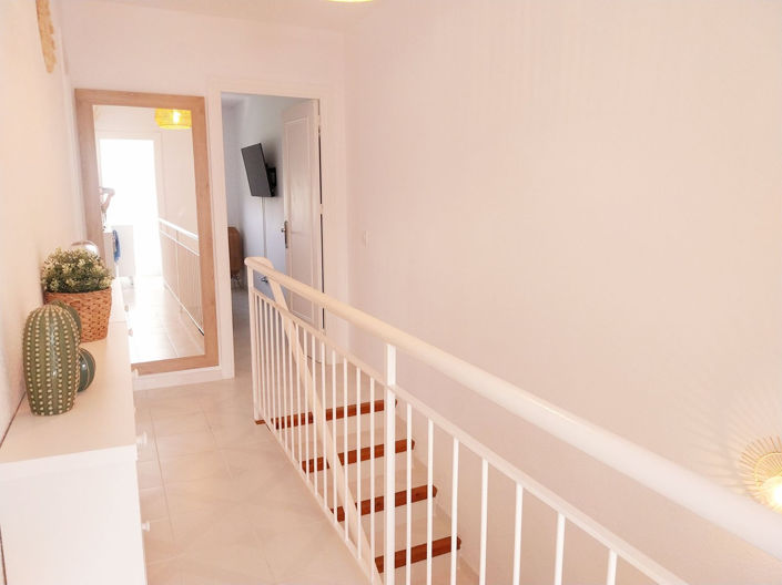 Image No.25-3 Bed Apartment for sale