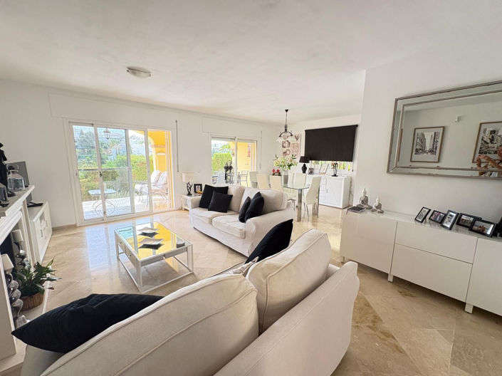 Image No.12-3 Bed Semi-Detached for sale