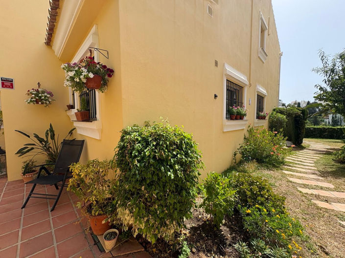 Image No.9-3 Bed Semi-Detached for sale