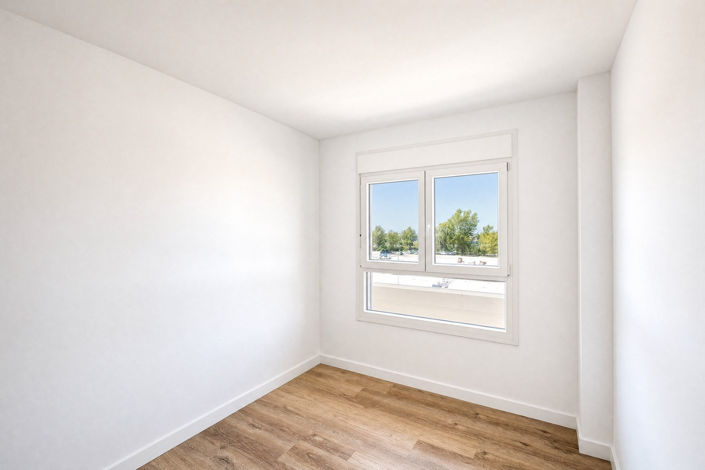 Image No.20-3 Bed Apartment for sale