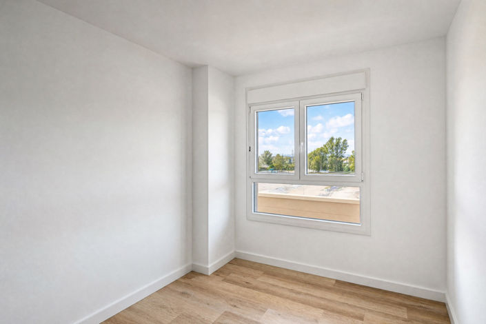 Image No.22-3 Bed Apartment for sale