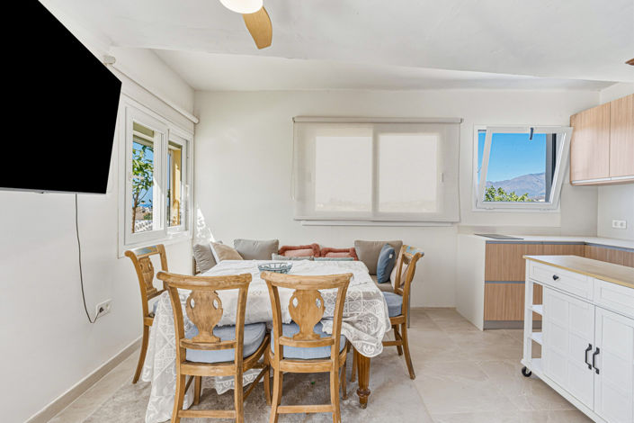 Image No.9-5 Bed Townhouse for sale