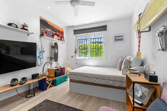 Image No.19-3 Bed Apartment for sale