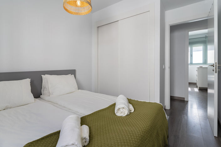 Image No.15-3 Bed Apartment for sale