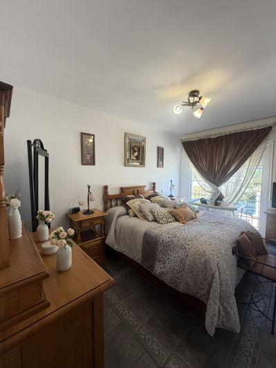 Image No.10-3 Bed Townhouse for sale