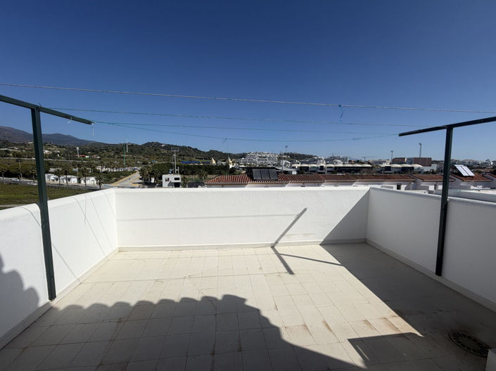 Image No.19-3 Bed Townhouse for sale
