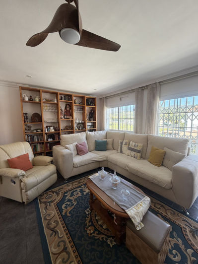 Image No.2-3 Bed Townhouse for sale