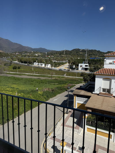 Image No.20-3 Bed Townhouse for sale