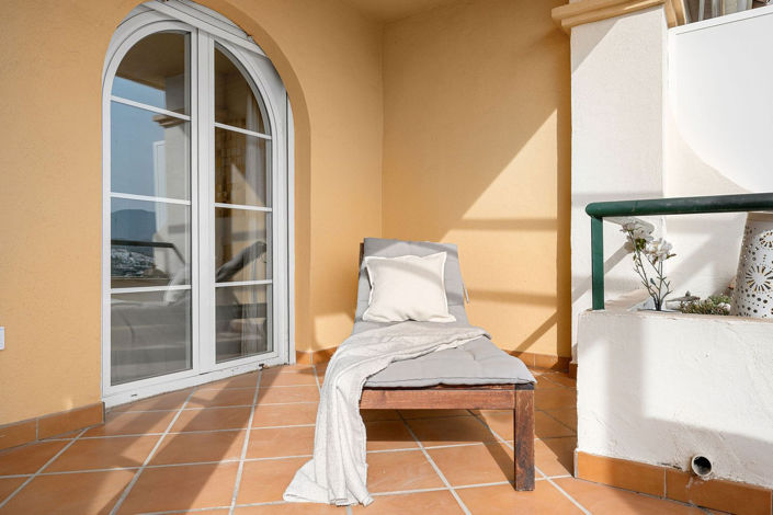 Image No.12-2 Bed Apartment for sale