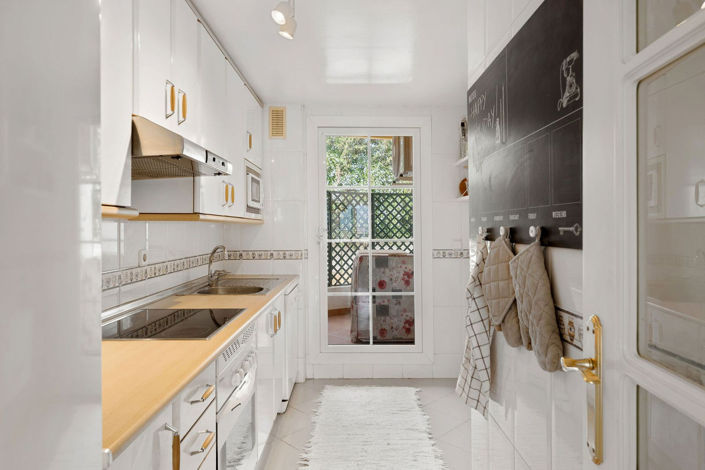 Image No.15-2 Bed Apartment for sale