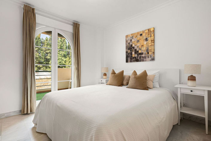 Image No.19-2 Bed Apartment for sale