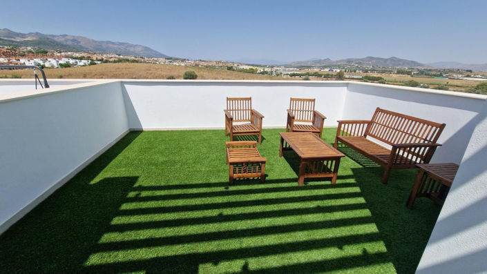 Image No.3-3 Bed Townhouse for sale