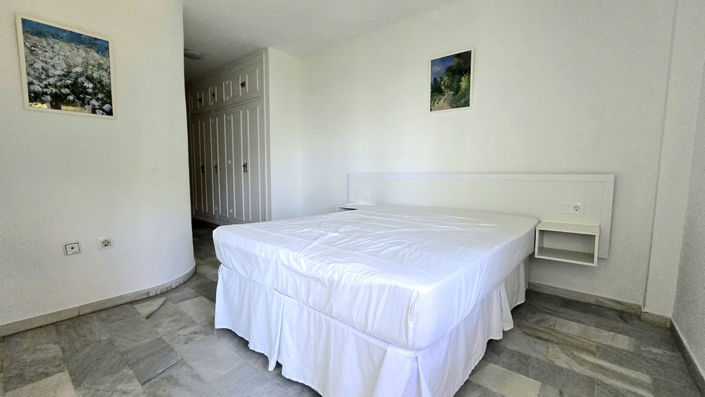 Image No.16-3 Bed Townhouse for sale