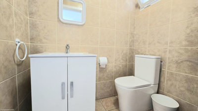 8-e64a9055bba3e77ac8aca3b893cdf826