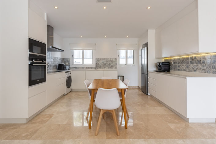 Image No.8-2 Bed Apartment for sale