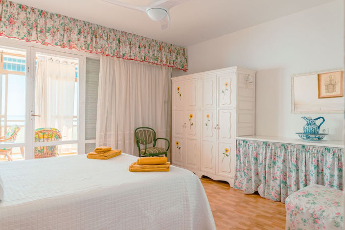 Image No.36-3 Bed Apartment for sale