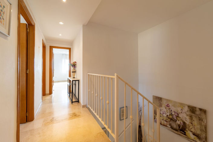 Image No.12-3 Bed Semi-Detached for sale