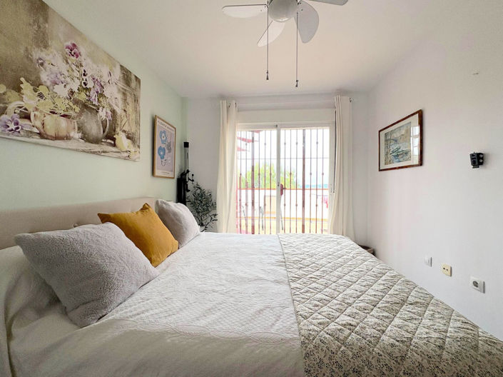 Image No.15-3 Bed Semi-Detached for sale