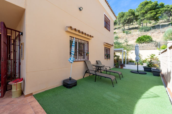 Image No.22-3 Bed Semi-Detached for sale