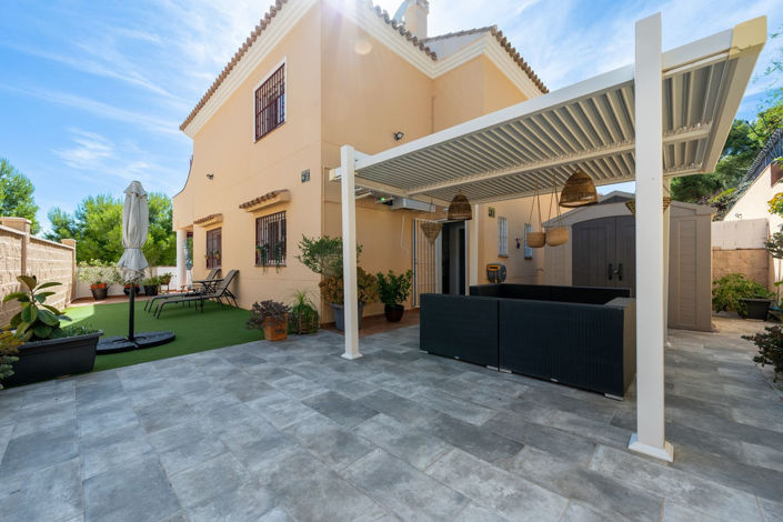 Image No.25-3 Bed Semi-Detached for sale