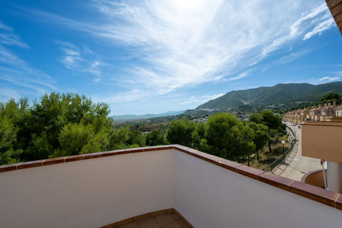 Image No.27-3 Bed Semi-Detached for sale