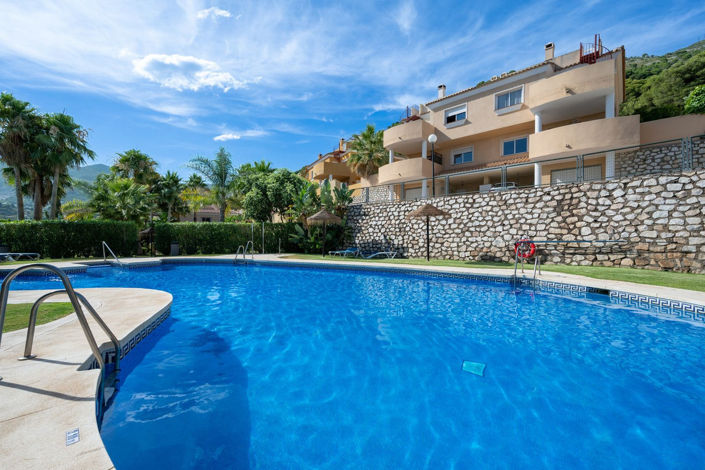 Image No.37-3 Bed Semi-Detached for sale