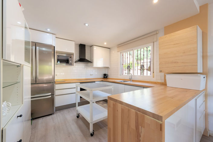 Image No.5-3 Bed Semi-Detached for sale